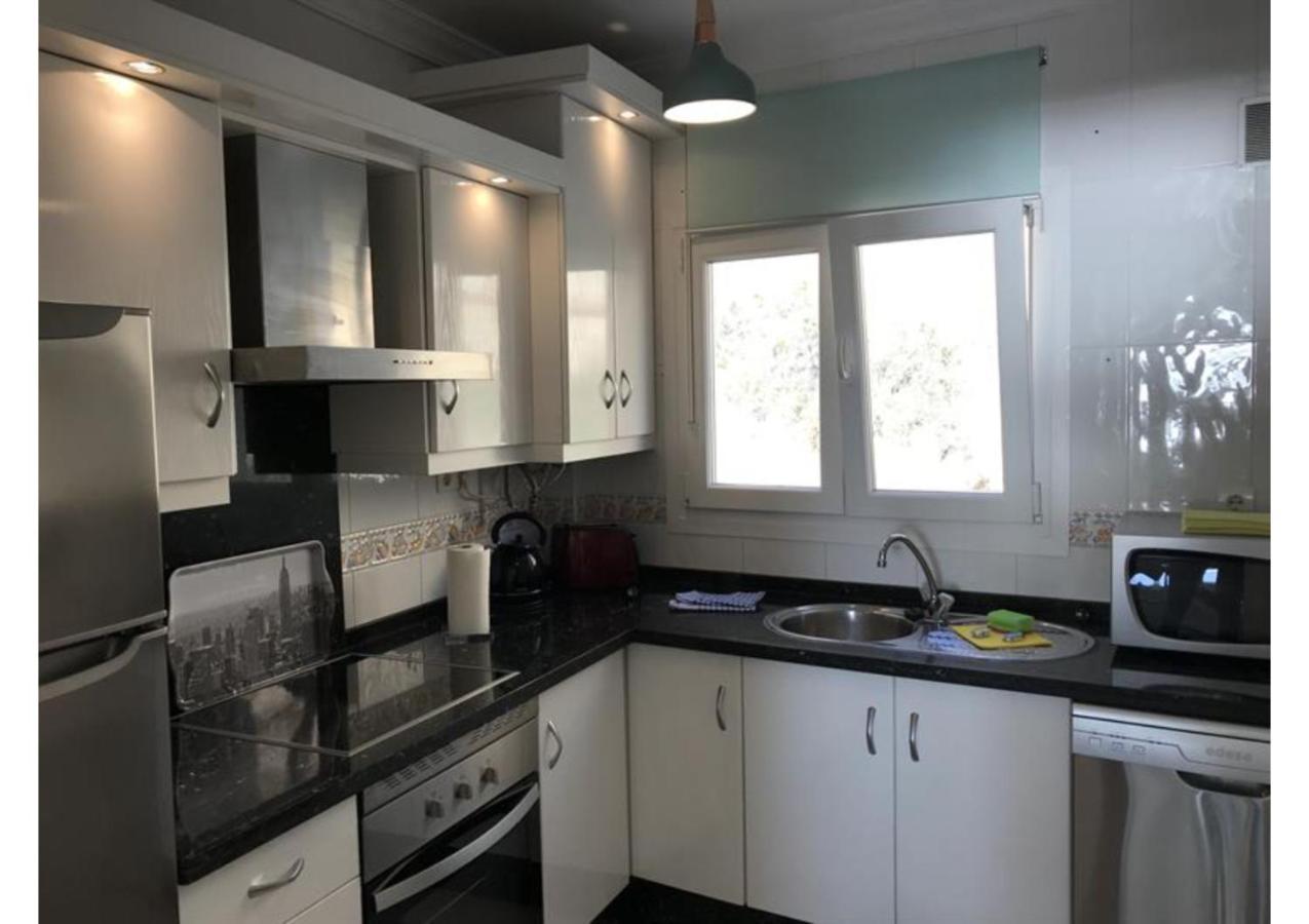 Sunny Apartment On Burriana Beach Nerja Εξωτερικό φωτογραφία