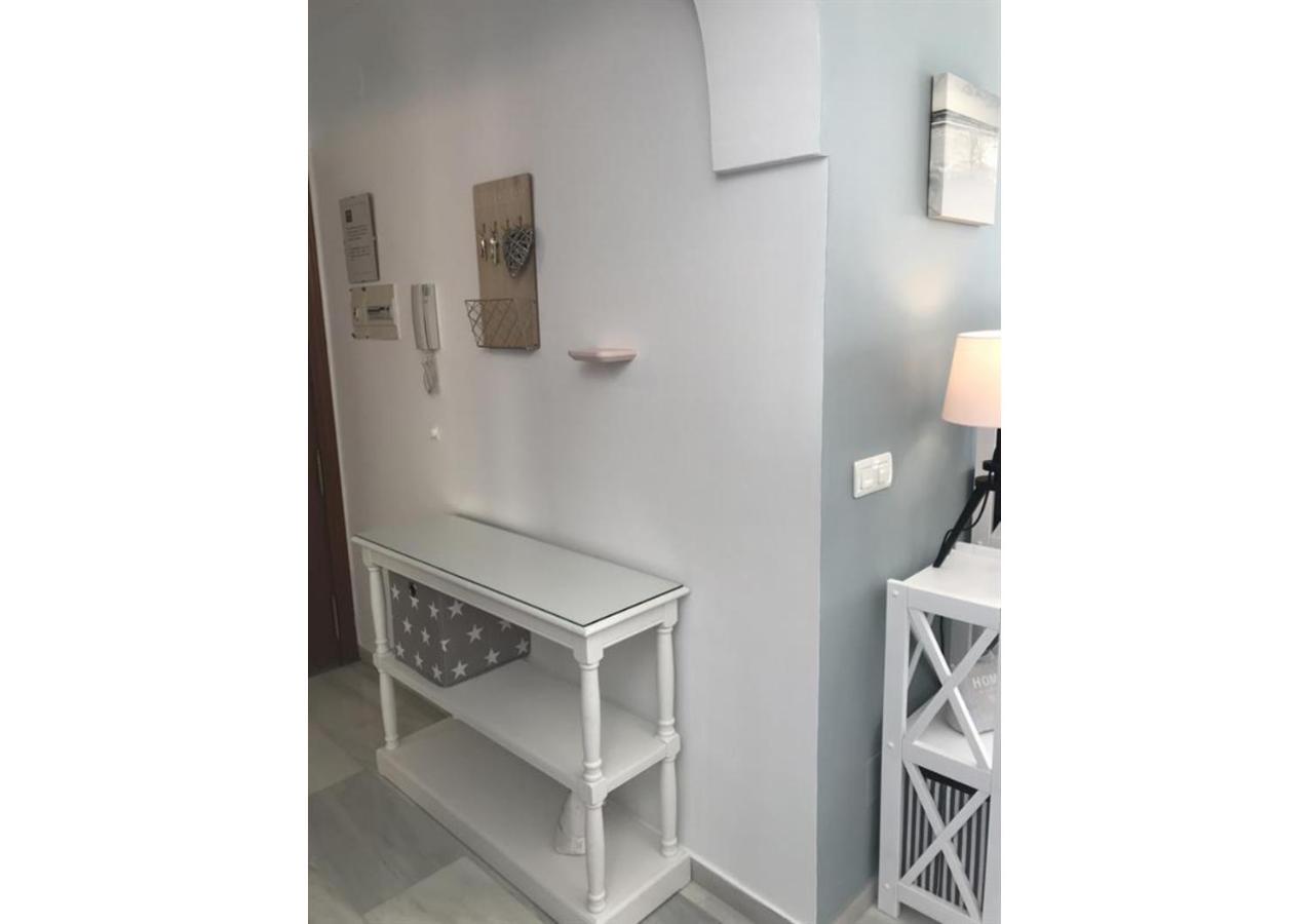 Sunny Apartment On Burriana Beach Nerja Εξωτερικό φωτογραφία